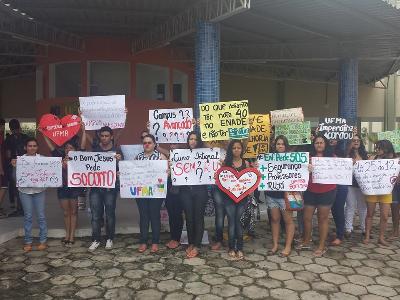 Estudantes da UFMA – Campus Imperatriz em GREVE